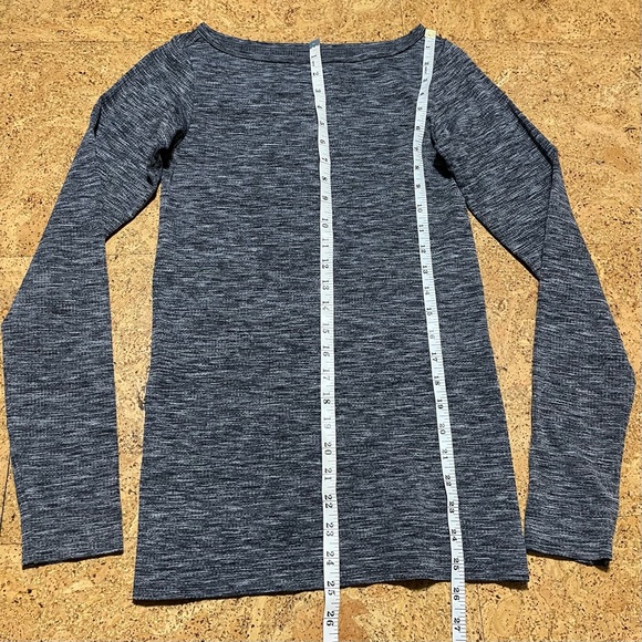 Athleta Wm’s Renew Ballerina Neckline Longsleeve Top In Gray Heather Sz M - Picture 7 of 9